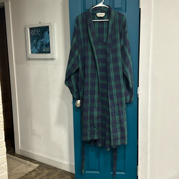Vintage L.L. Bean scotch flannel plaid Robe - LT - Picture 2 of 5